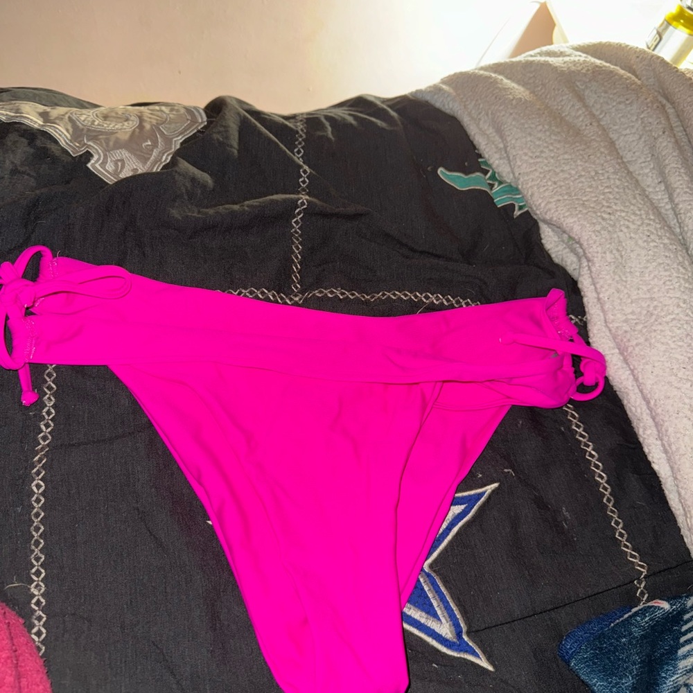 Bikini bottoms